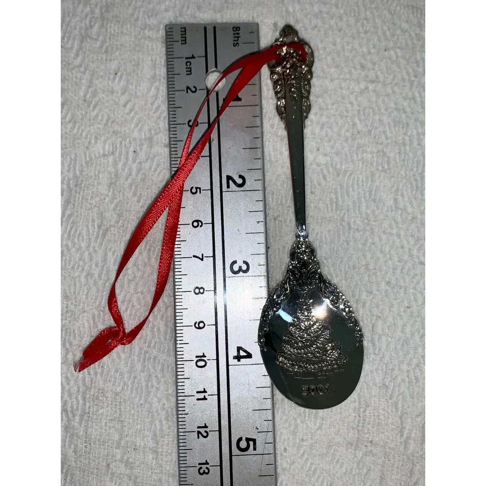 Wallace Sterling Silver Grand Baroque 2001 Christmas Tree Spoon Ornament